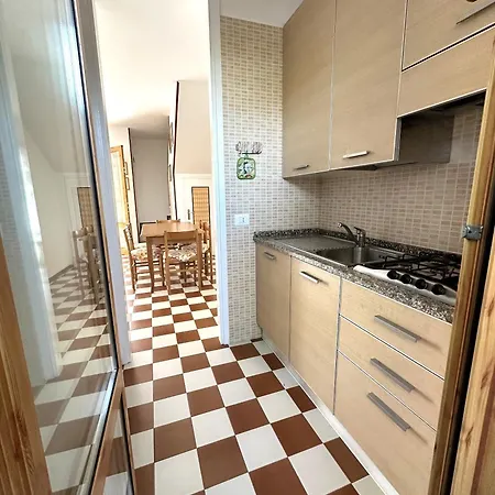 Βίλα Two-storey Flat