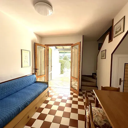 Вілла Two-storey Flat