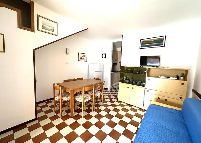 Villa Two-storey Flat *